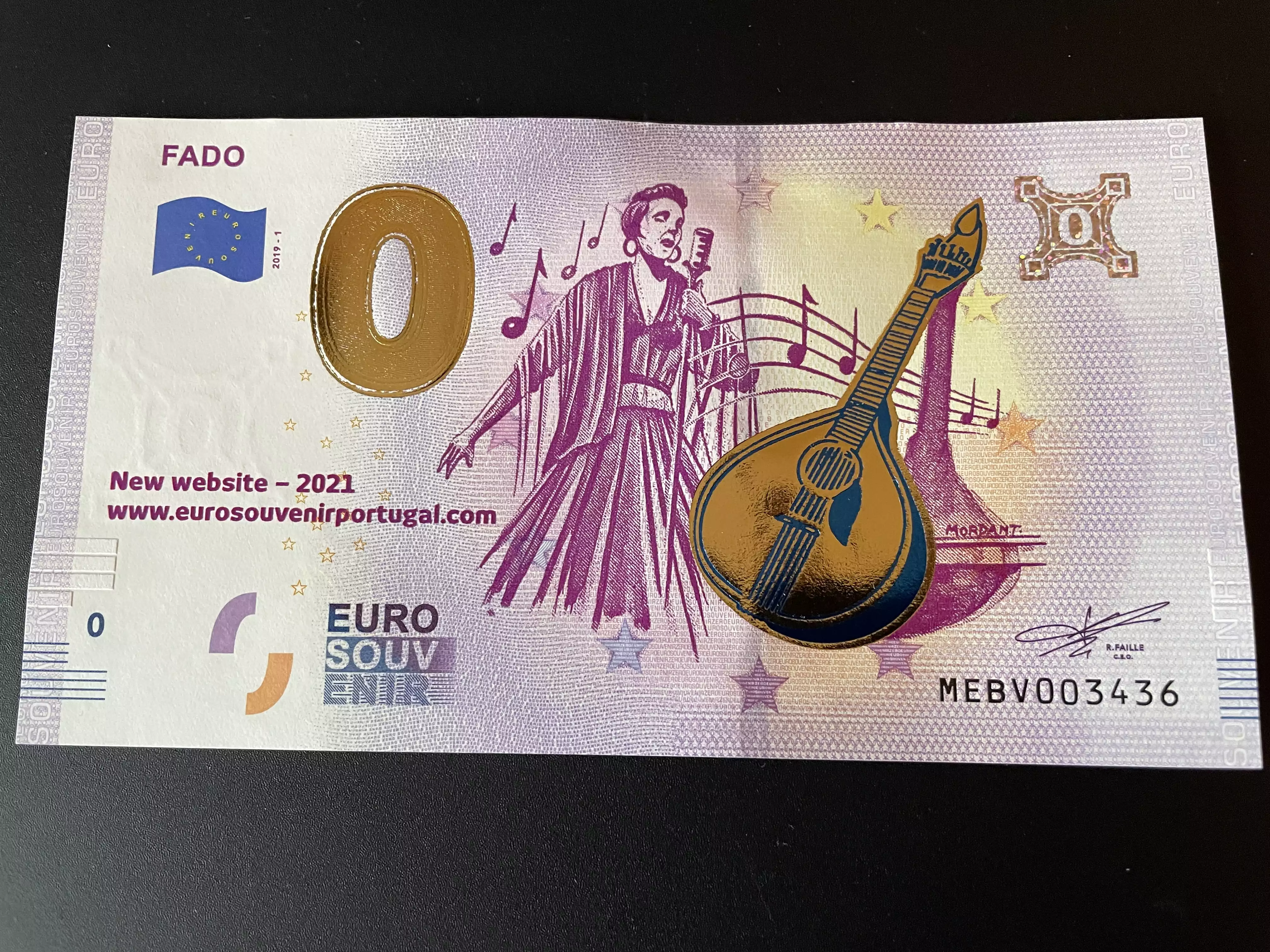 Fado com folha / foil