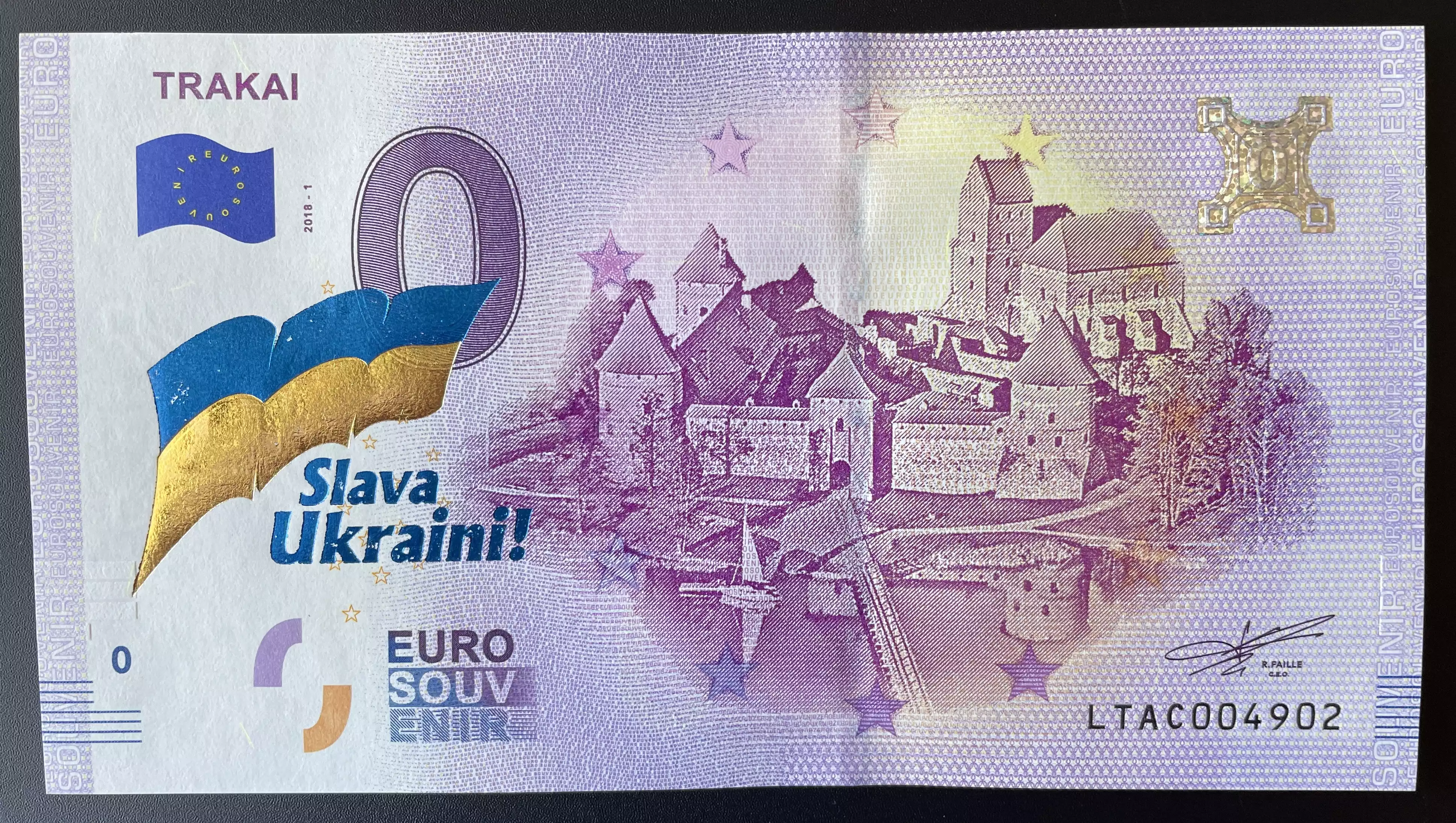 Trakai com folha / foil SLAVA UKRAINI!