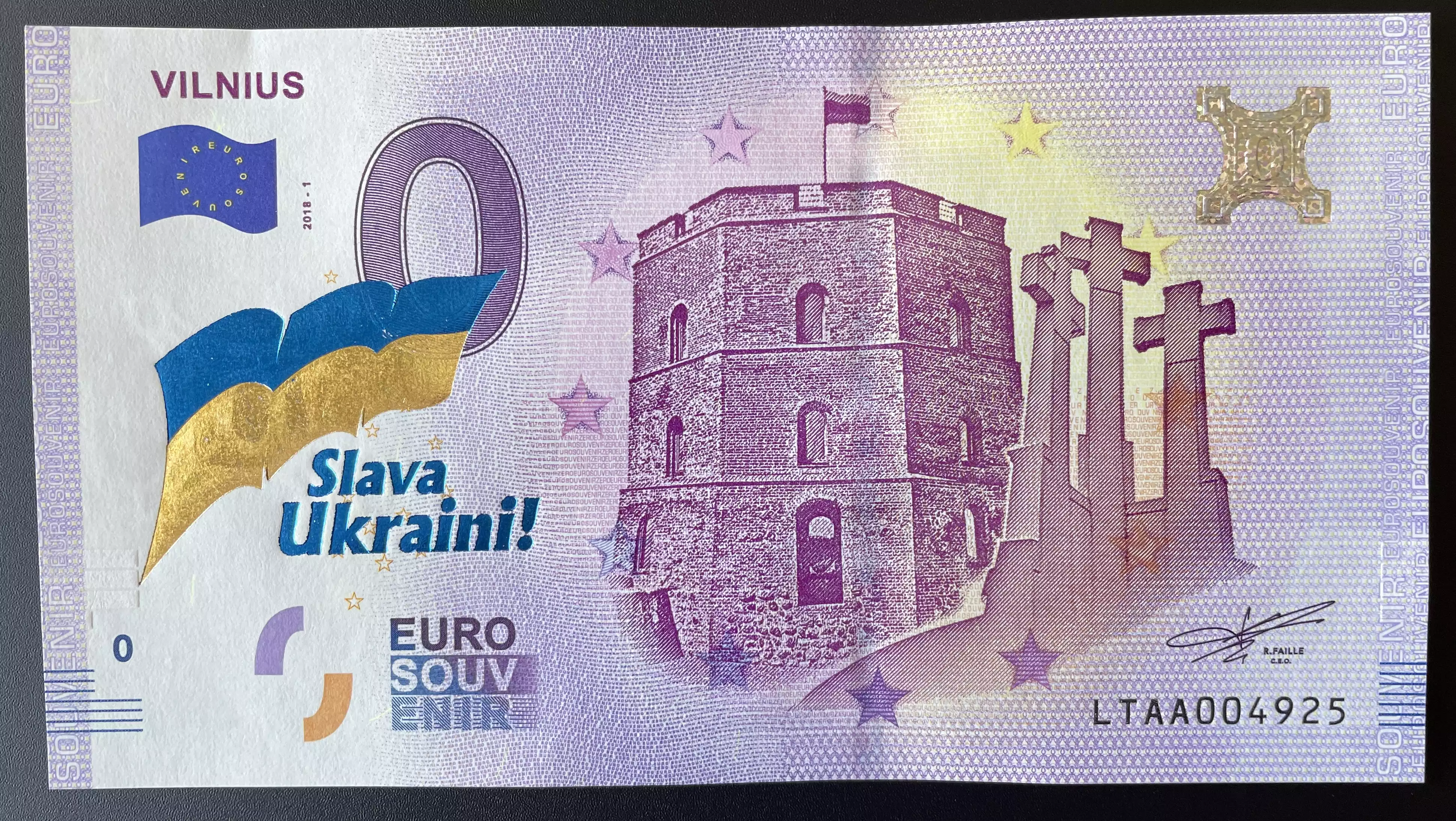 Vilnius com folha / foil SLAVA UKRAINI!